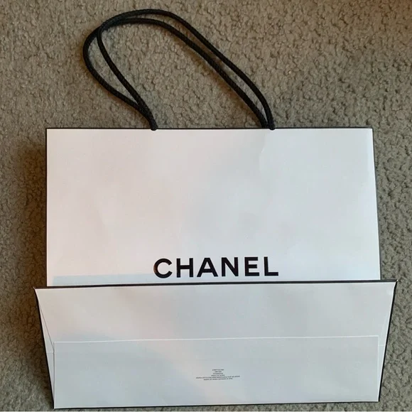 Chanel Square Gift Bag Authentic White Black - Picture 2 of 2